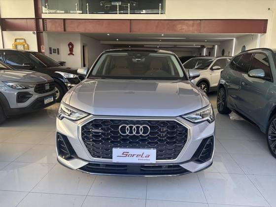 AUDI Q3 2.0 40 TFSI GASOLINA SPORTBACK PERFORMANCE BLACK QUATTRO TIPTRONIC AUDI Q3 2.0 40 TFSI GASOLINA SPORTBACK PERFORMANCE BLACK QUATTRO TIPTRONIC